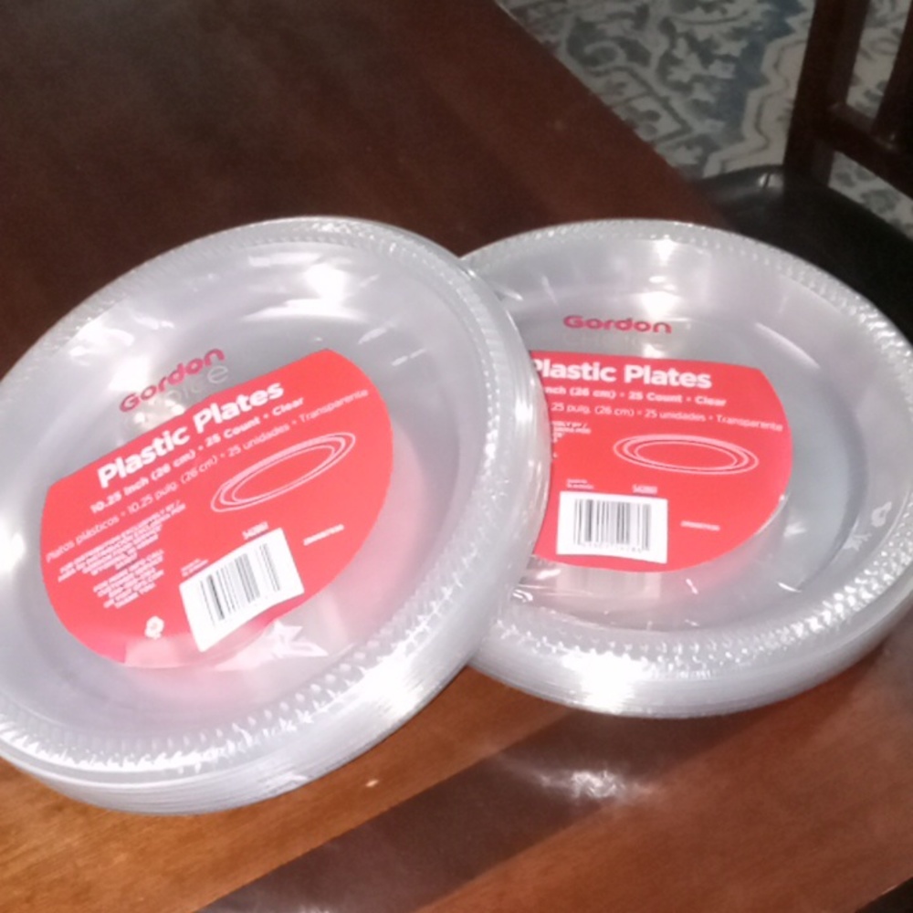Gordon Choice 10.25 inch clear plastic plates